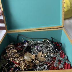 📦 🌈 Jewelry Junk Box – Costume / Resin / Rhinestones – $35 OBO for all, add $10 for keepsake box
