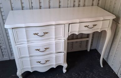 3 piece dresser set