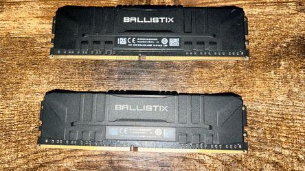 Crucial Memory 2 x 32gb