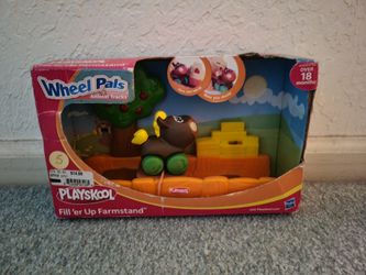 NEW IN BOX...PLAYSKOOL-WHEEL PALS ANIMAL TRACK-AGE over 18 months...retails $14.99...Selling $5 