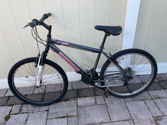 Roadmaster Granite Peak 26” Men’s Mountain bike 18 speed