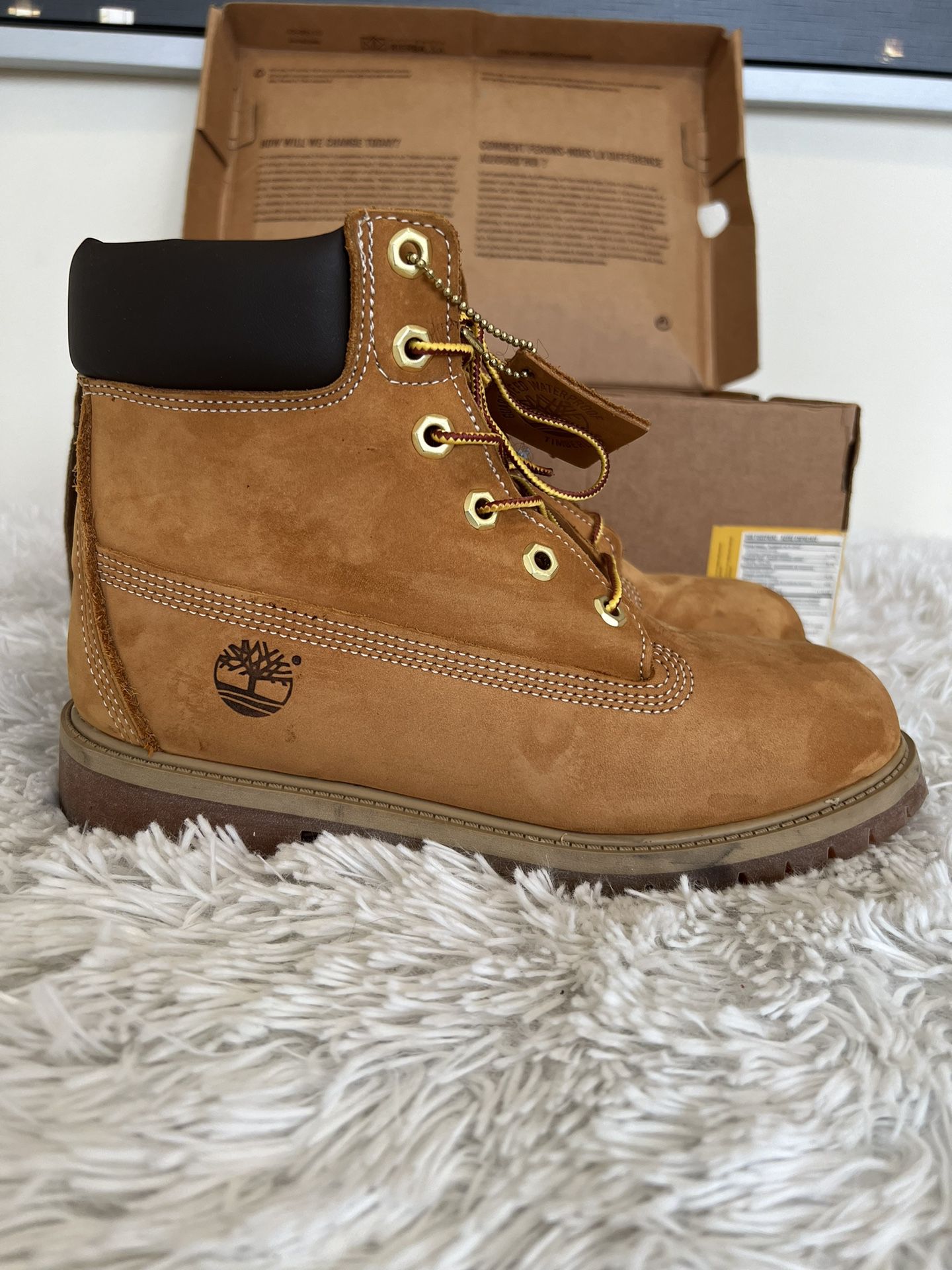 Timberland Boots “Classics”Size 6Y $30.00