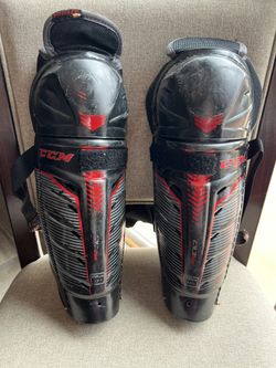 CCM Qlt 250 hockey shin guards
