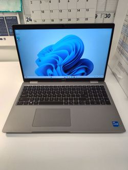 Fast Fast Fast 13th GEN DELL Laptop /Core i5/512GB SSD/24GB Ram/Webcam/Bluetooth/Wi-Fi/HDMi/Windows 11/Warranty