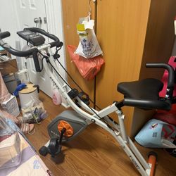 Foldable Exercise Bike with LCD display