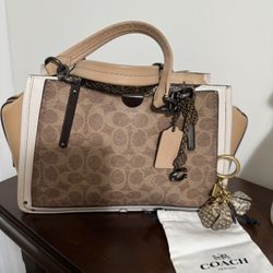 Authentic Coach Dreamer Bag With Charm