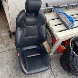 2013 Genesis Coupe Driver Seat