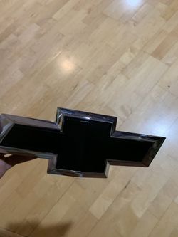 Chevy emblems