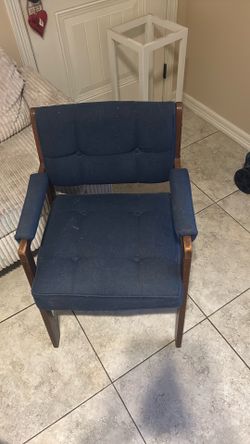 Blue chairs (4)