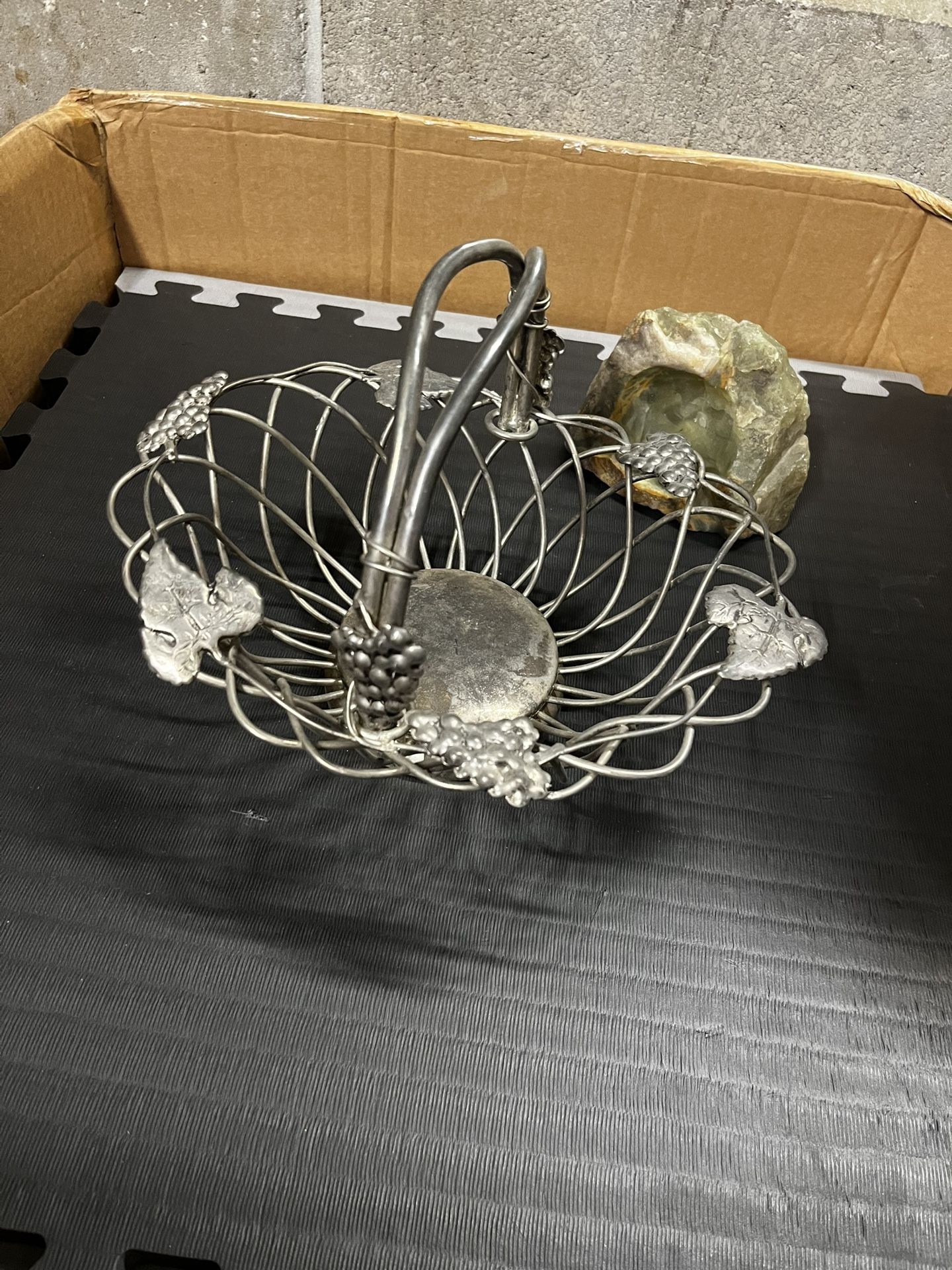 GODINGER Silver Plated Grape Bread Basket