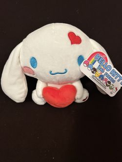 Cinnamon Roll Plushie 