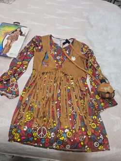 Like newCostume hippie  adult 60's size M/L ( Reseda CA)