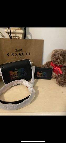 New!!!! Coach Leather Crossbody And Matching Wristlet