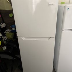 Refrigerator 24 Inches 