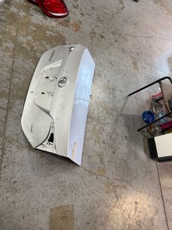 TOYOTA COROLLA TRUNK 2018 