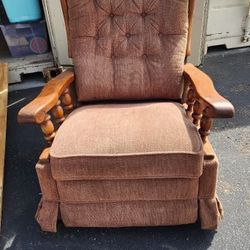 Vintage 1960s Lay Z Boy Rocker Recliner 