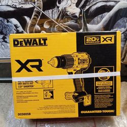 NEW DEWALT 20V XR 1/2 HAMMER DRILL DRIVER TOOL 
