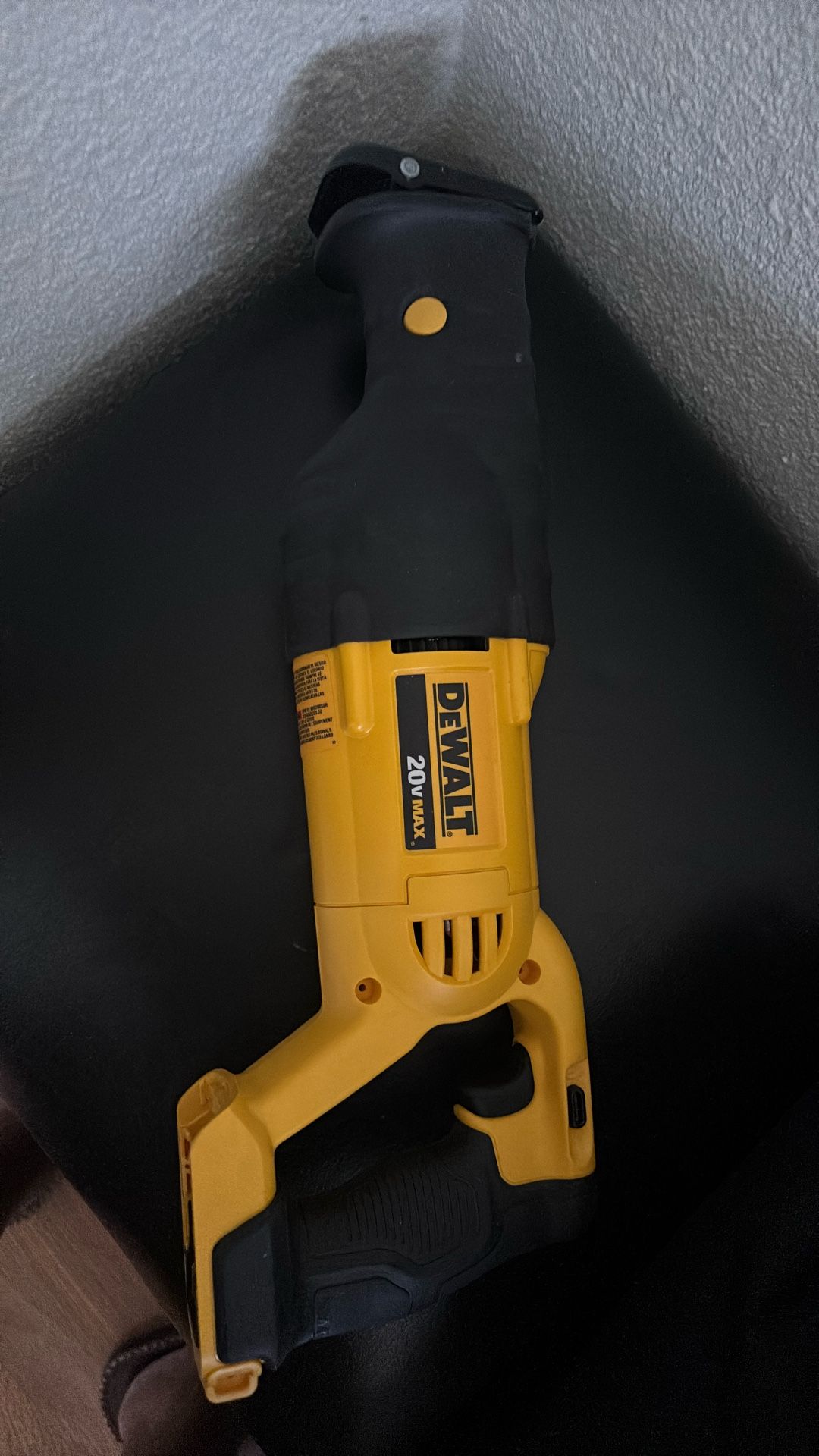 DE WALT 20 V
