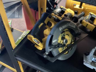 Dewalt 60v Flex Brushless 7 1/4” Circular Saw (Tool-Only) $200
