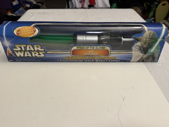 Star Wars Attack of the Clones Yoda Electronic Lightsaber Hasbro 2002 Open Box