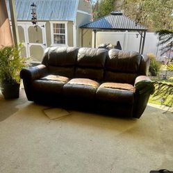 100% Leather Couch / Brown