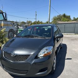 2011 Toyota Yaris