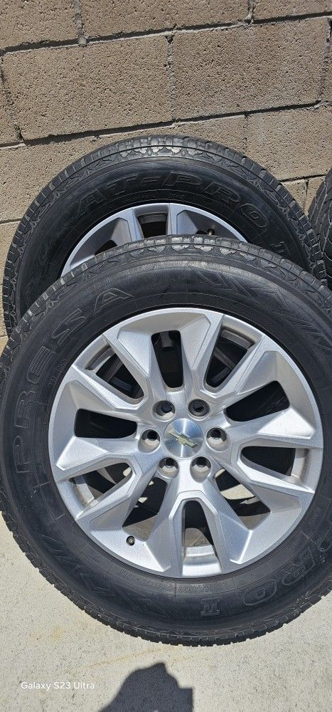 Wheels 20 ... Rines 20 Chevy