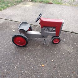 Vintage ERTL Massey Ferguson Pedal Tractor 