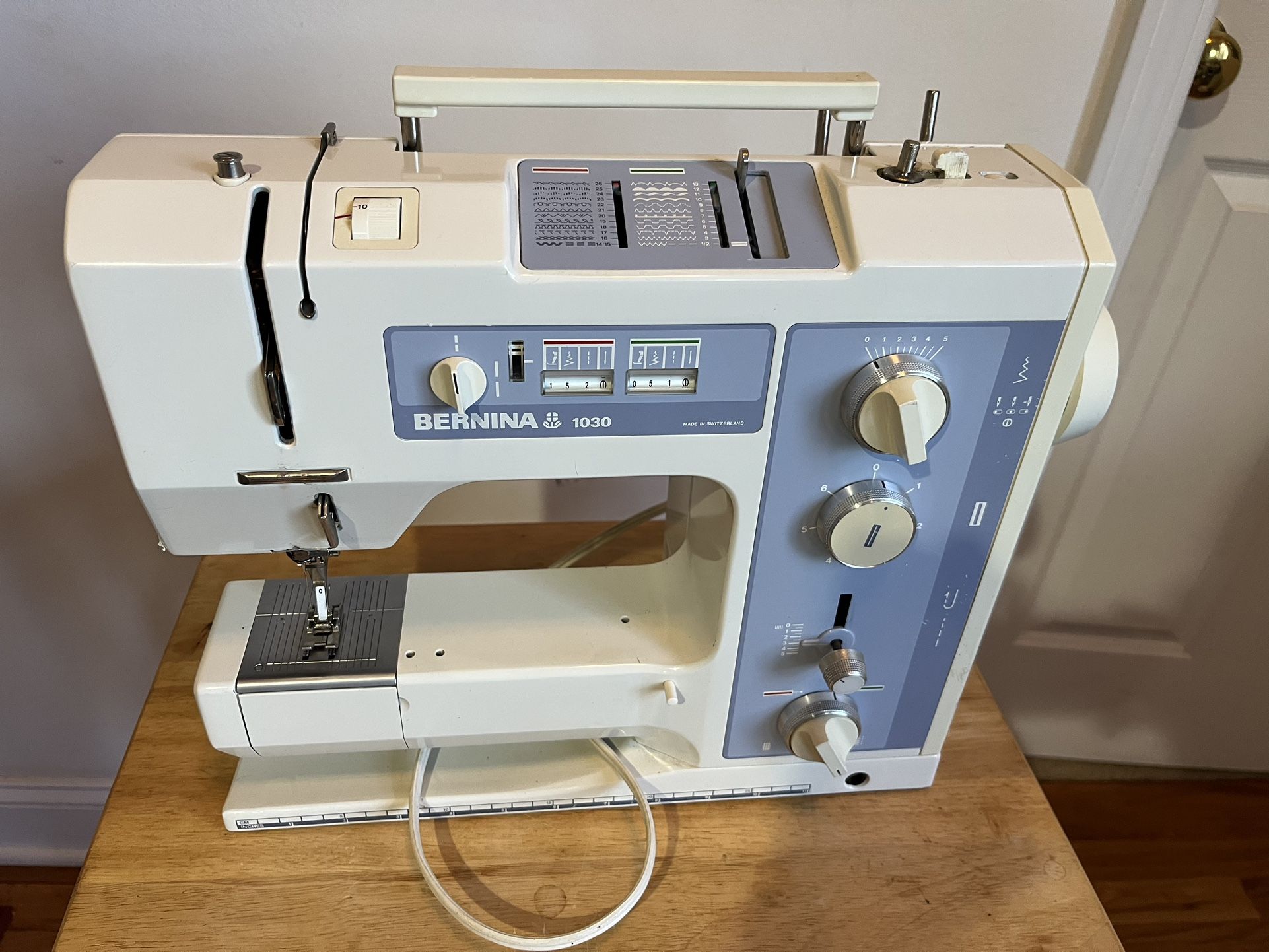 Bernina 1030 Sewing Machine- For Parts.