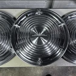 (3) 1965 Cutlass Hubcaps