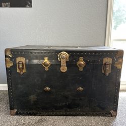 Decorative Antique Trunk Chest 