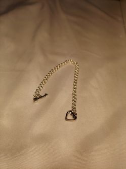 Bracelet 7 1/4" silver color with heart and arrow toggle clasp