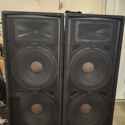 JBL JRX125 Dual 15" Full Range Speakers