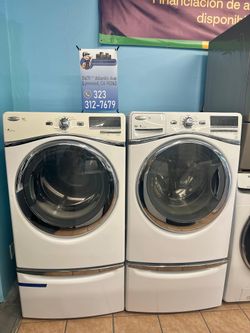 Whirlpool Washer and Dryer Set wit Pedestals