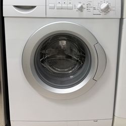 Compact 24-inch Washer 