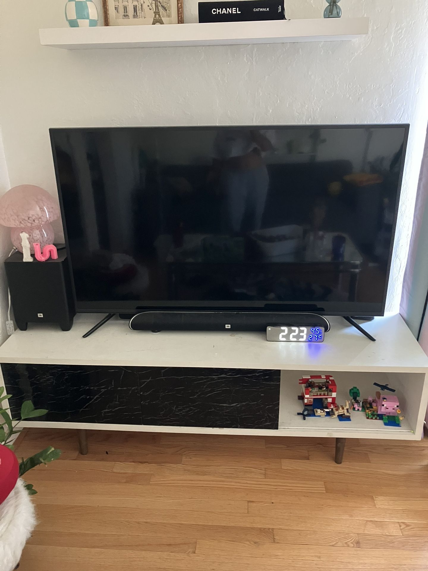 Free Console Table