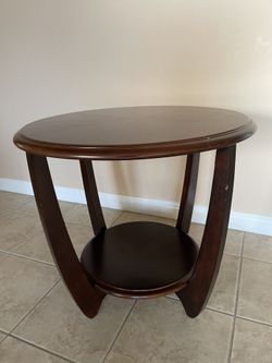 Round Side Table