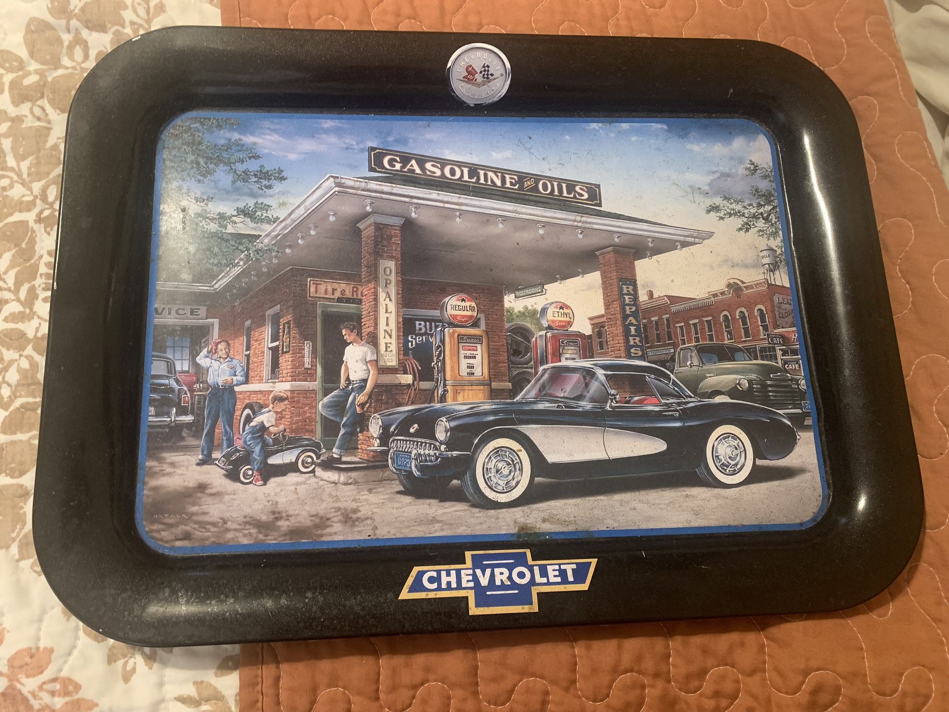 2004 IssUe "CHEVROLET CORVETTE" *COLLECTIBLE*Diecast METAL Serving TRAY