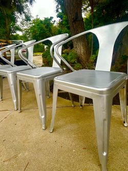 Perdomo Set of 4 Stackable Dining Chair Patio Chair Side Chair 4 Pieces Metal Dining Chair