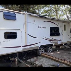 2009 Dutchmen Travel Trailer — Ready for Your Next Adventure! - $12,500 (Prunedale)