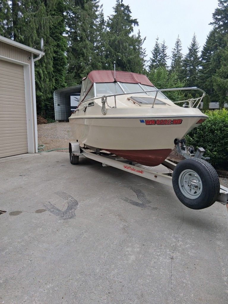 1979 Bayliner Saratoga