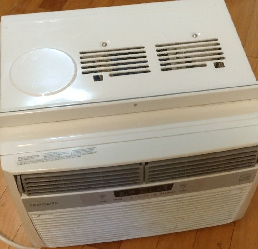 Air Conditioner - $150 -8K BTU - FRIGIDAIRE