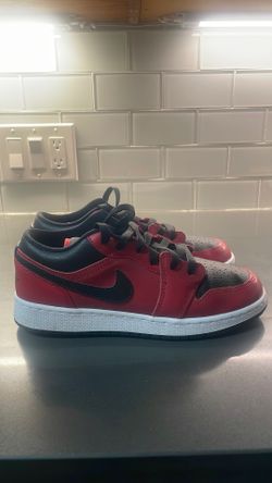 Air Jordan 1 Low "Reverse Bred”