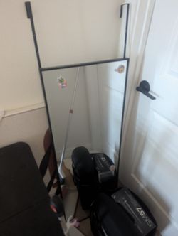 Door Hanging Mirror, Free (Pickup Only)
