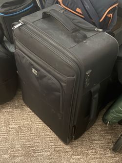 LoPro rolling camera gear case