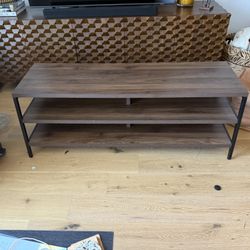 Media Stand In Excellent Condition