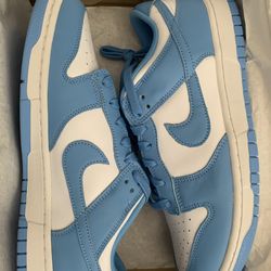 Nike Dunk Low UNC