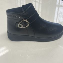 eomens boots never use inside box
