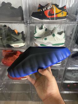 NEW Sz 11 Hyper Royal Black 001 Mind