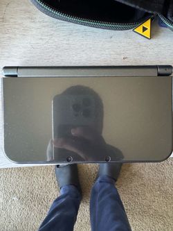 Nintendo New 3DS XL Black Handheld Console